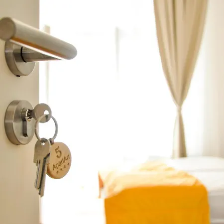 Maroon Free Parking Apartament *